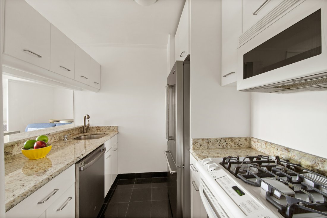 House in New York, New York, United States 4 - 17359804