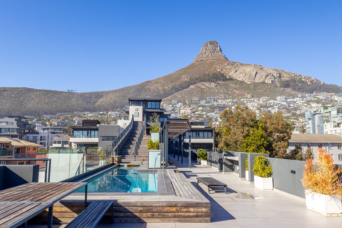 Apartment in Sea Point, Cape Town, South Africa 1 - 17938468