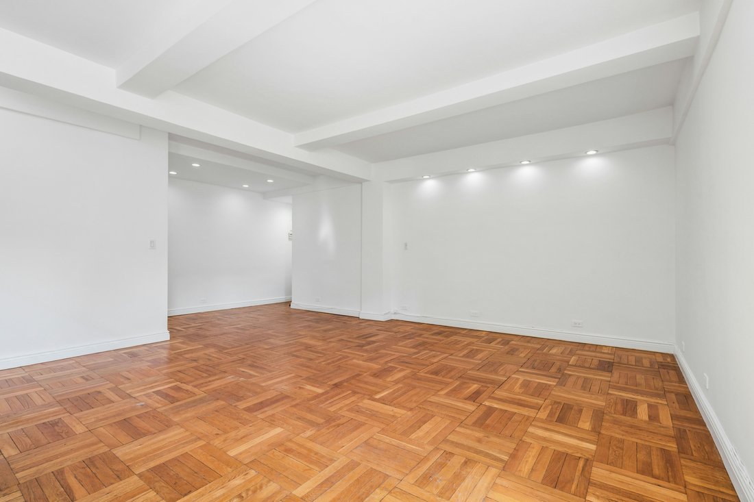 Co Op in New York, New York, United States 4 - 17781228