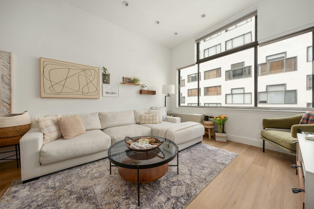 Co Op in New York, New York, United States 1 - 17629267