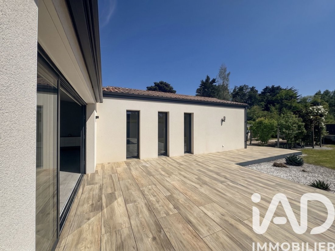 House in L'Ile-d'Olonne, Pays de la Loire, France 2 - 17944252