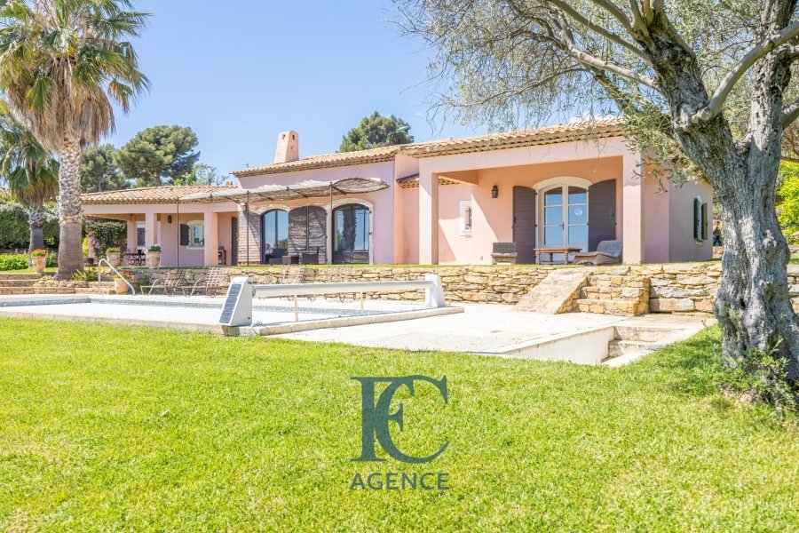 House in La Cadiere-d'Azur, Provence-Alpes-Côte d'Azur, France 1 - 17939471