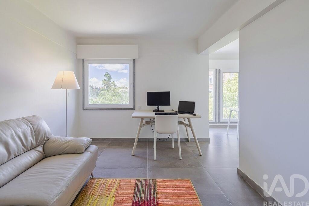 Apartment in Carnide, Lisbon, Portugal 1 - 17942978