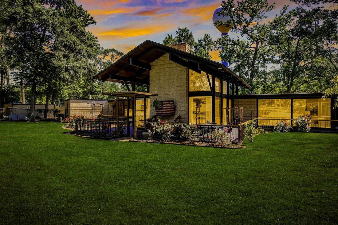 House in Conroe, Texas, United States 1 - 17940938