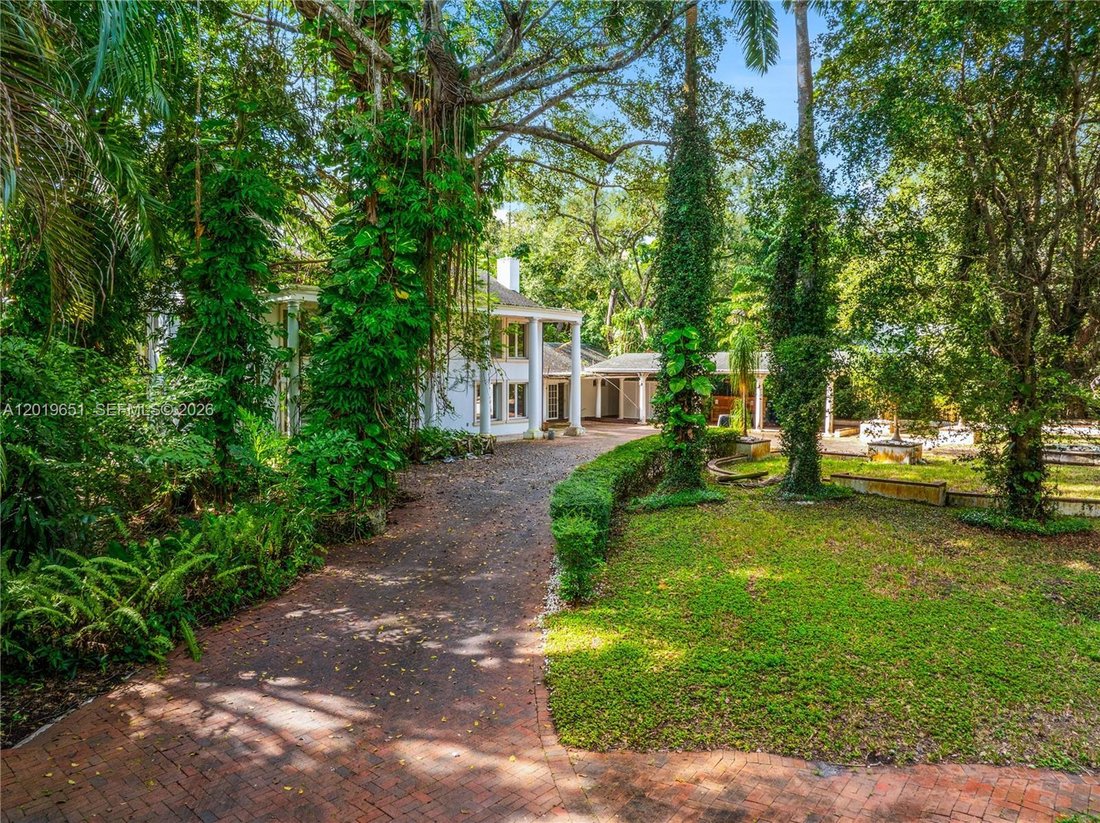 House in Miami, Florida, United States 3 - 17939655