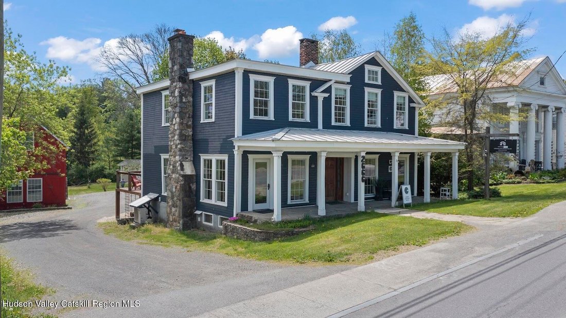 Hillsdale, New York, United States 1 - 17936912