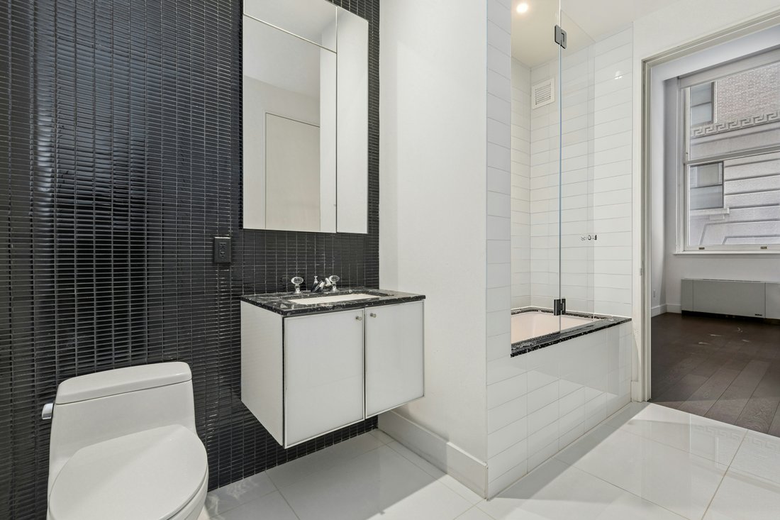 Condo in New York, New York, United States 4 - 17574568