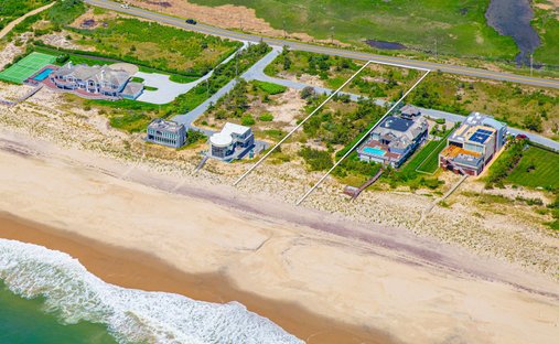 Land in East Quogue, New York, United States 1