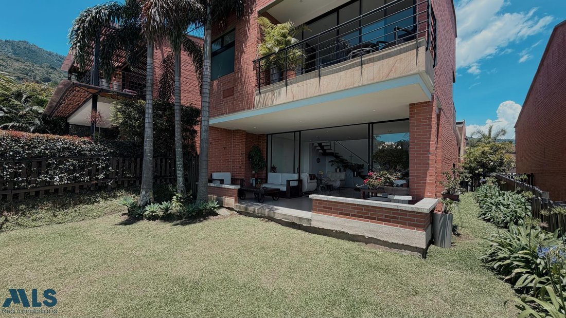 House in Envigado, Antioquia, Colombia 2 - 17937479