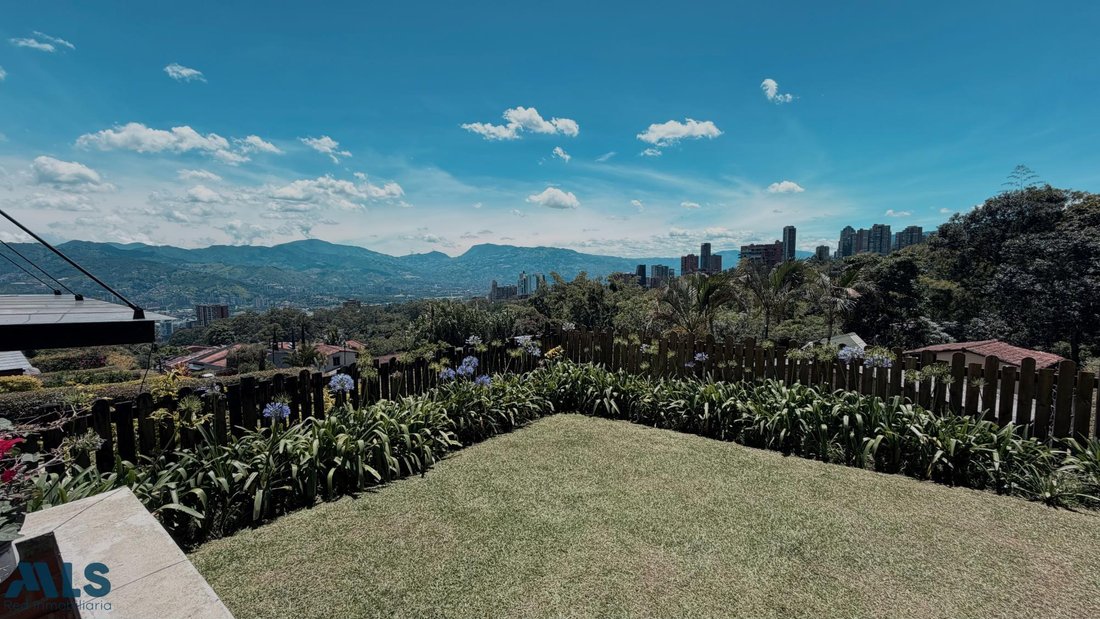 House in Envigado, Antioquia, Colombia 1 - 17937479