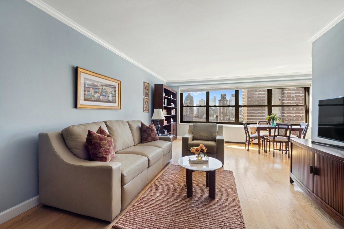Co Op in New York, New York, United States 1 - 17400152