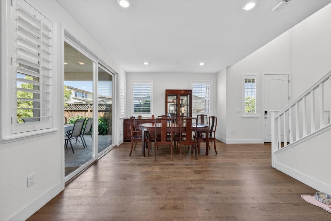 House in Gilroy, California, United States 5 - 17938047