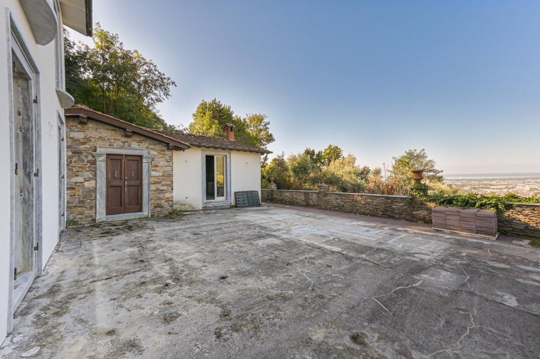 Villa in San Carlo Terme, Massa, Tuscany 4 - 17941136