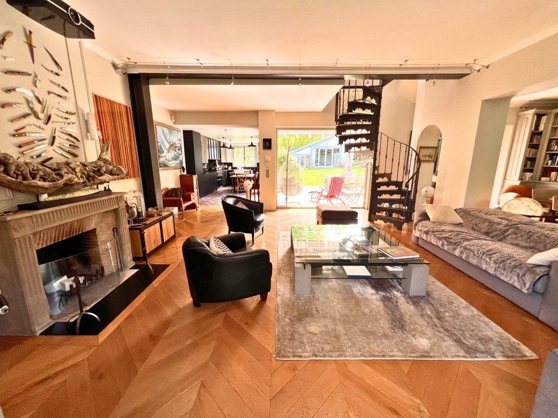 House in Domaine National du Château, Versailles, France 2 - 17068419
