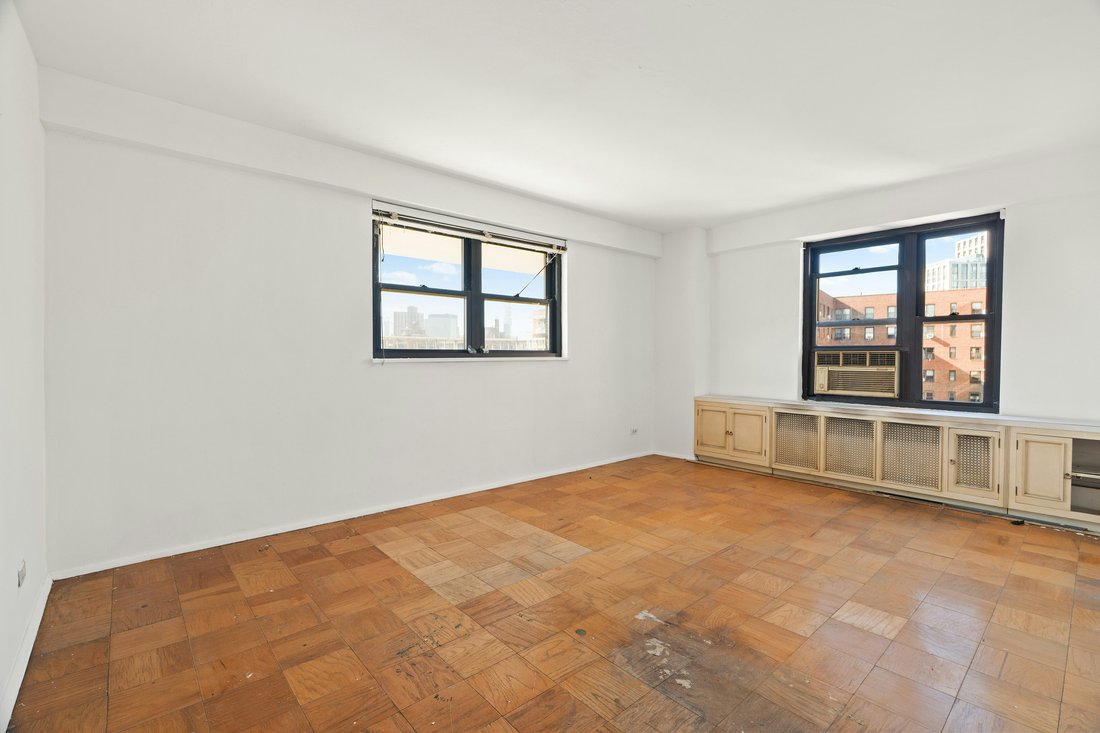 Co Op in New York, New York, United States 4 - 17451097