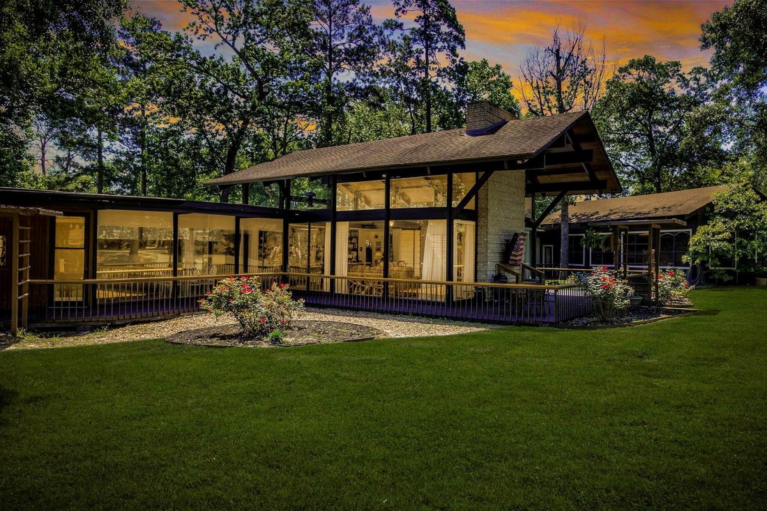 House in Conroe, Texas, United States 2 - 17940938