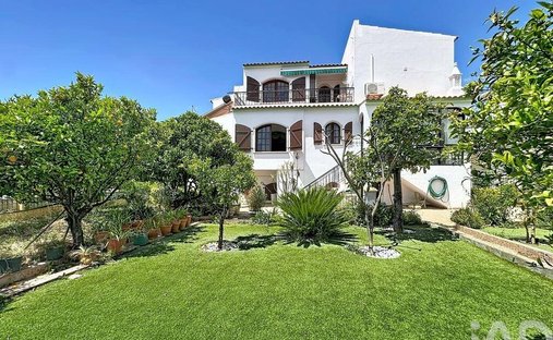 Townhouse in Faro (Se e Sao Pedro), Algarve, Portugal 1