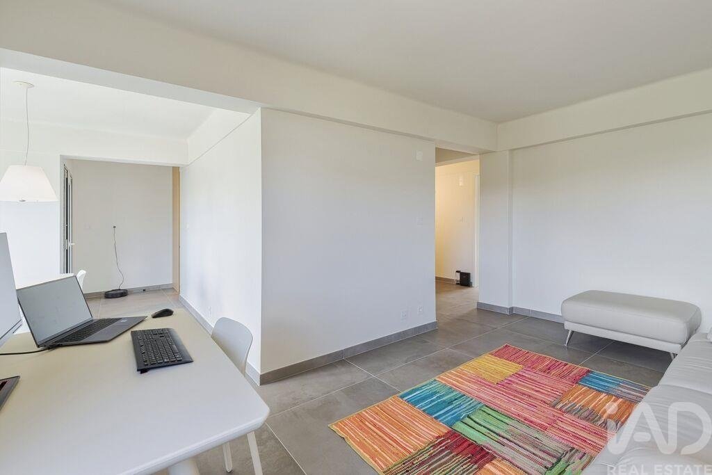 Apartment in Carnide, Lisbon, Portugal 3 - 17942978