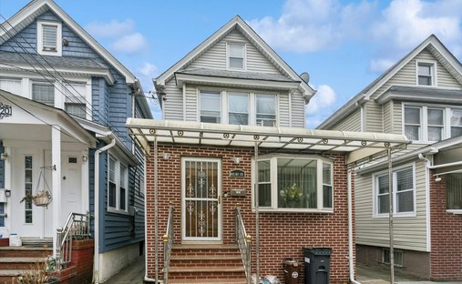 House in New York, New York, United States 1