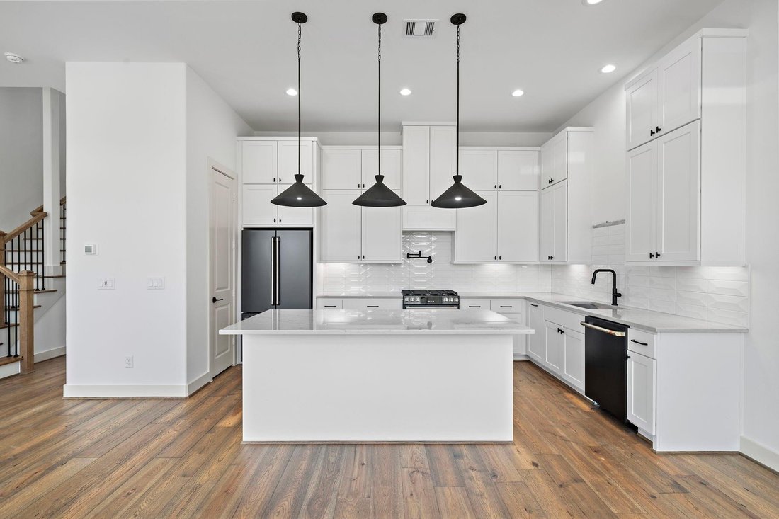 House in Houston, Texas, United States 2 - 17940941