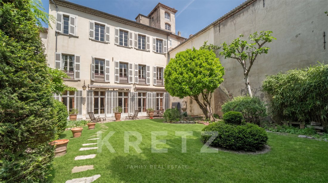 House in Avignon, Provence-Alpes-Côte d'Azur, France 1 - 17939823
