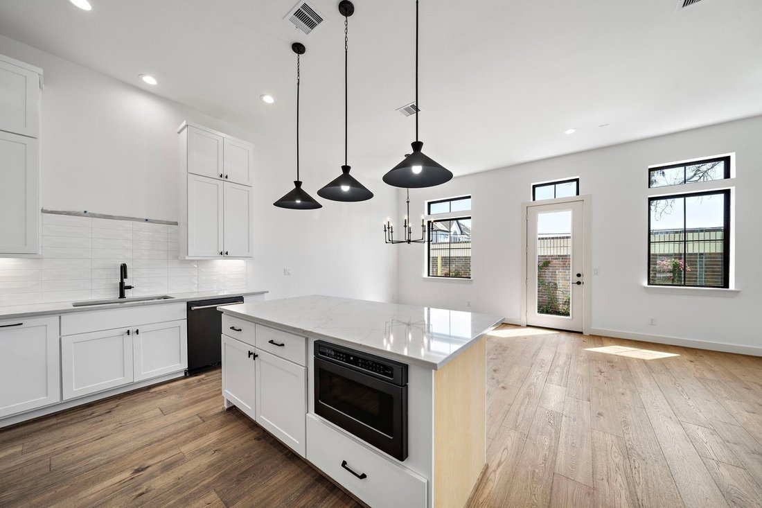 House in Houston, Texas, United States 4 - 17940941