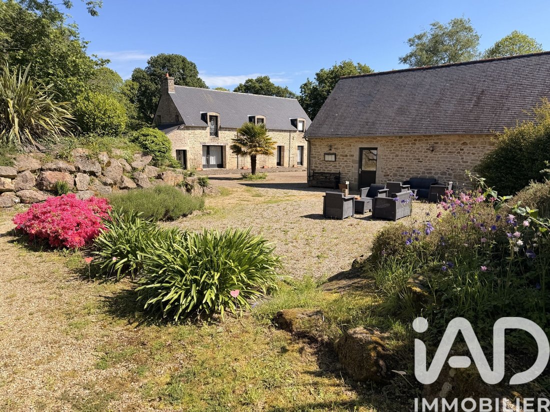 House in Plogastel-Saint-Germain, Brittany, France 1 - 17754599