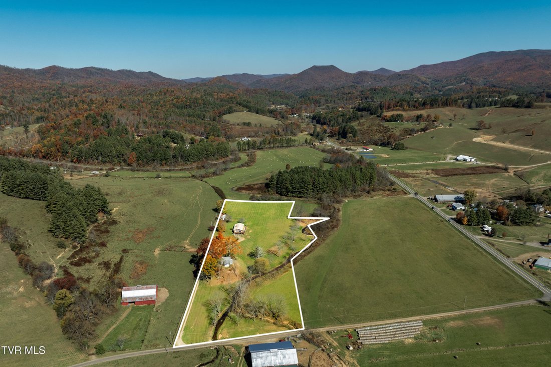 House in Mountain City, Tennessee, United States 5 - 17945378