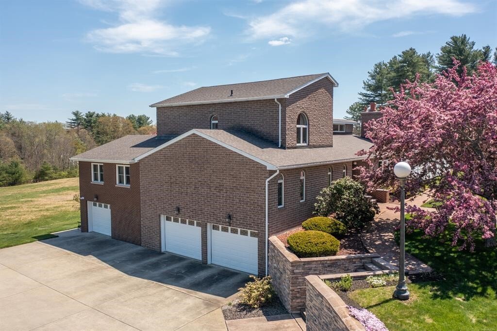 House in Brooklyn, Connecticut, United States 2 - 17945516
