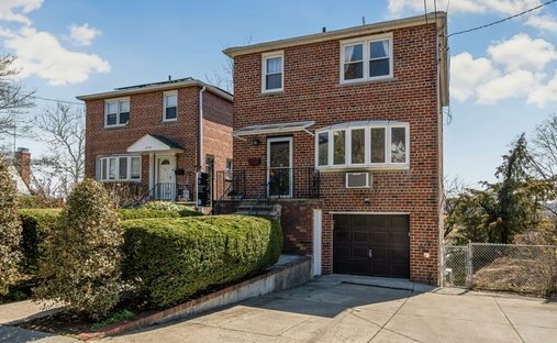House in New York, New York, United States 1