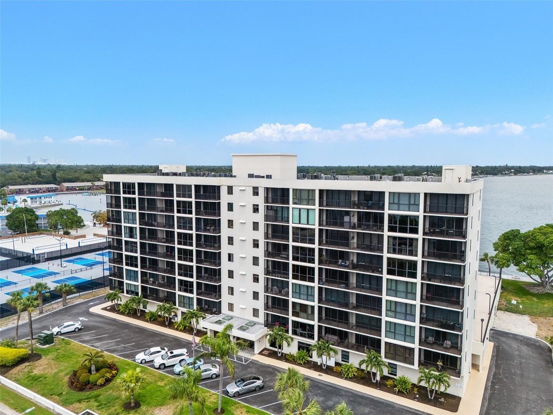 Condo in St. Petersburg, Florida, United States 1 - 17942661