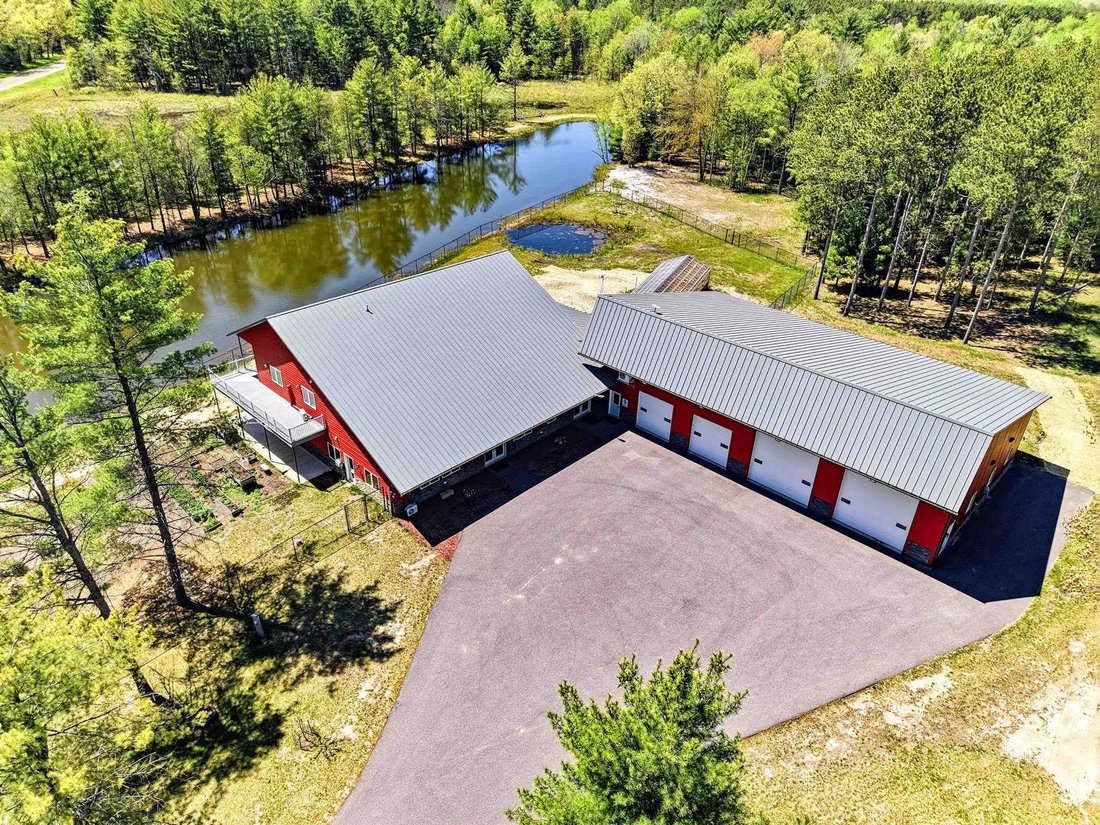 House in New Lisbon, Wisconsin, United States 1 - 17945429