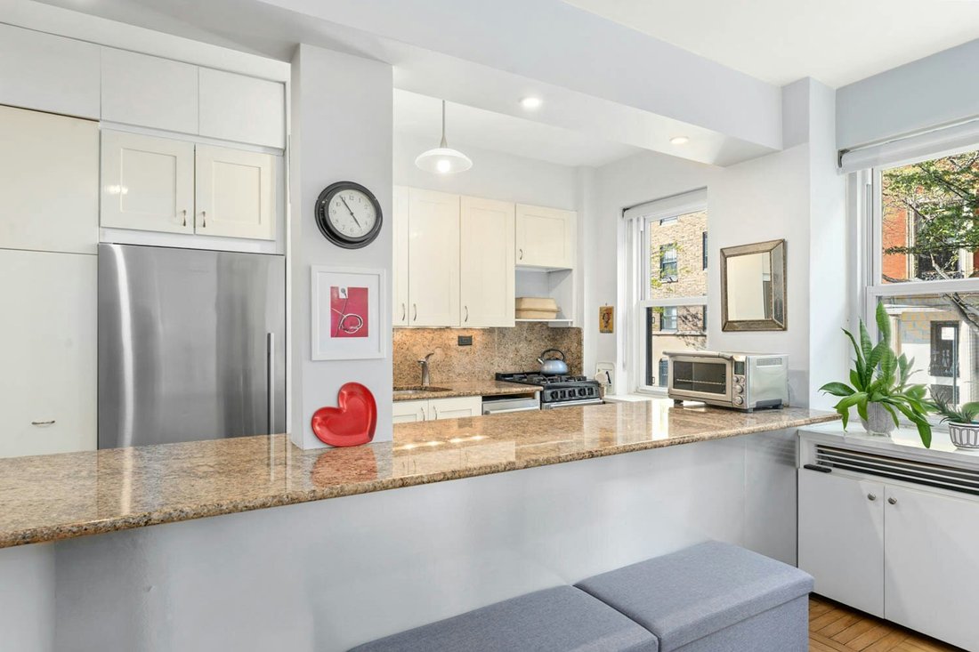 Co Op in New York, New York, United States 2 - 17730785