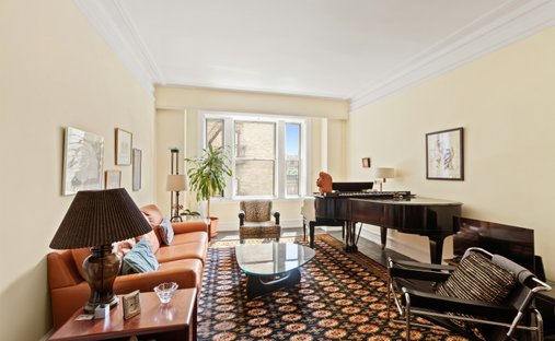 House in New York, New York, United States 1