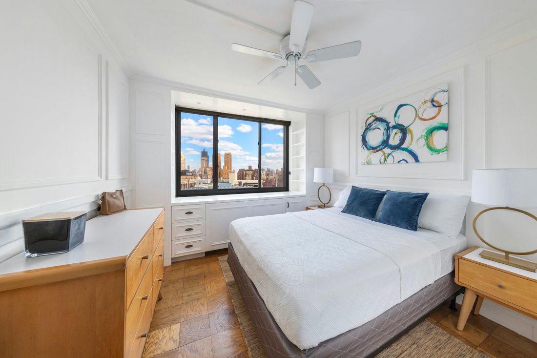 Co Op in New York, New York, United States 3 - 17633572