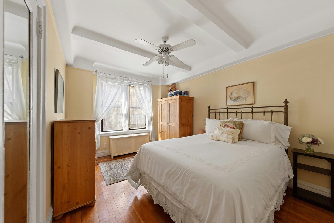 Co Op in New York, New York, United States 5 - 17551894
