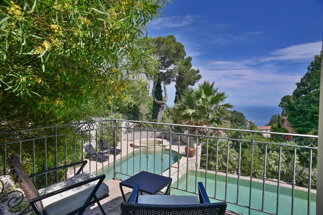 Villa in Èze, Provence-Alpes-Côte d'Azur, France 4 - 17942916