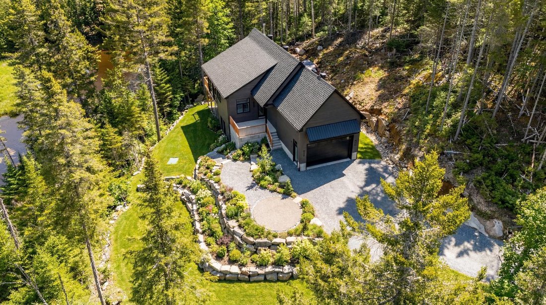 House in Saint-Adolphe-d'Howard, Quebec, Canada 3 - 16669818