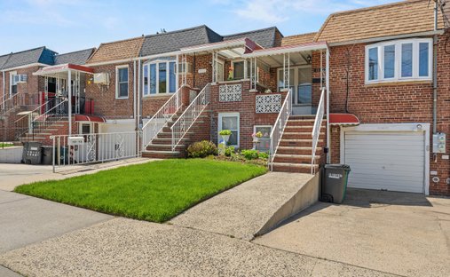 House in New York, New York, United States 1