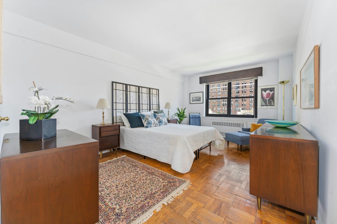Co Op in New York, New York, United States 5 - 17921317