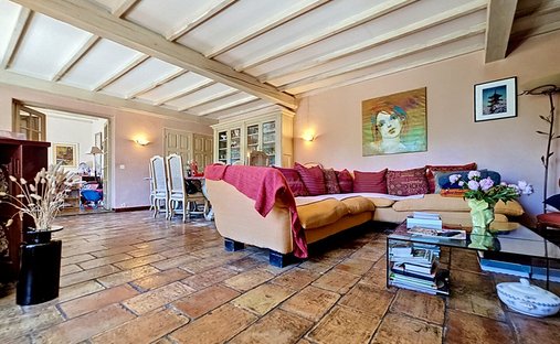 Chateau With Outbuilding And Private Beach In Provence