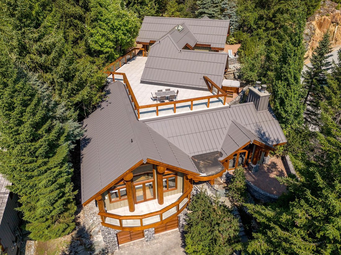 House in Whistler, British Columbia, Canada 3 - 17945021