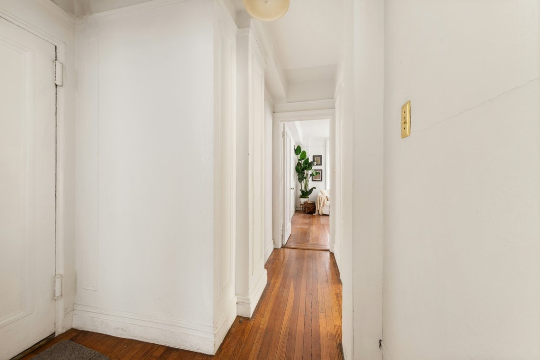 Co Op in New York, New York, United States 4 - 17431351