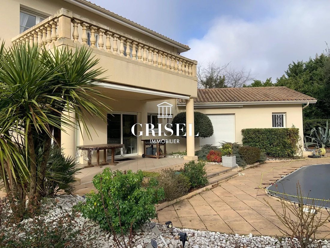 Villa in Capeyron, Mérignac, France 3 - 17944398