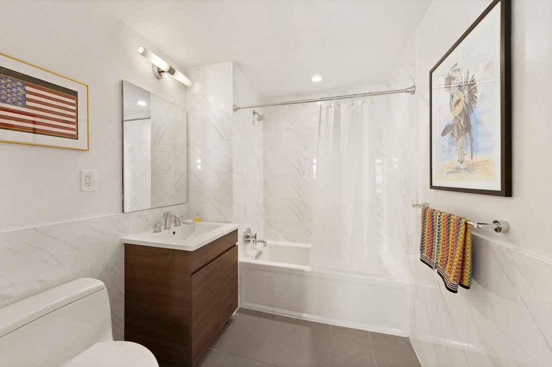 Condo in New York, New York, United States 5 - 17654223