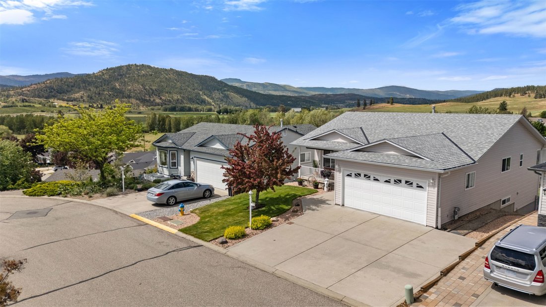 House in Kelowna, British Columbia, Canada 2 - 17942672