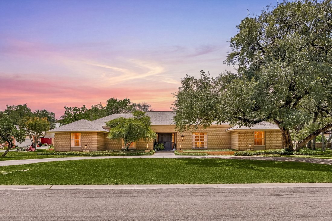 House in San Antonio, Texas, United States 1 - 17943727