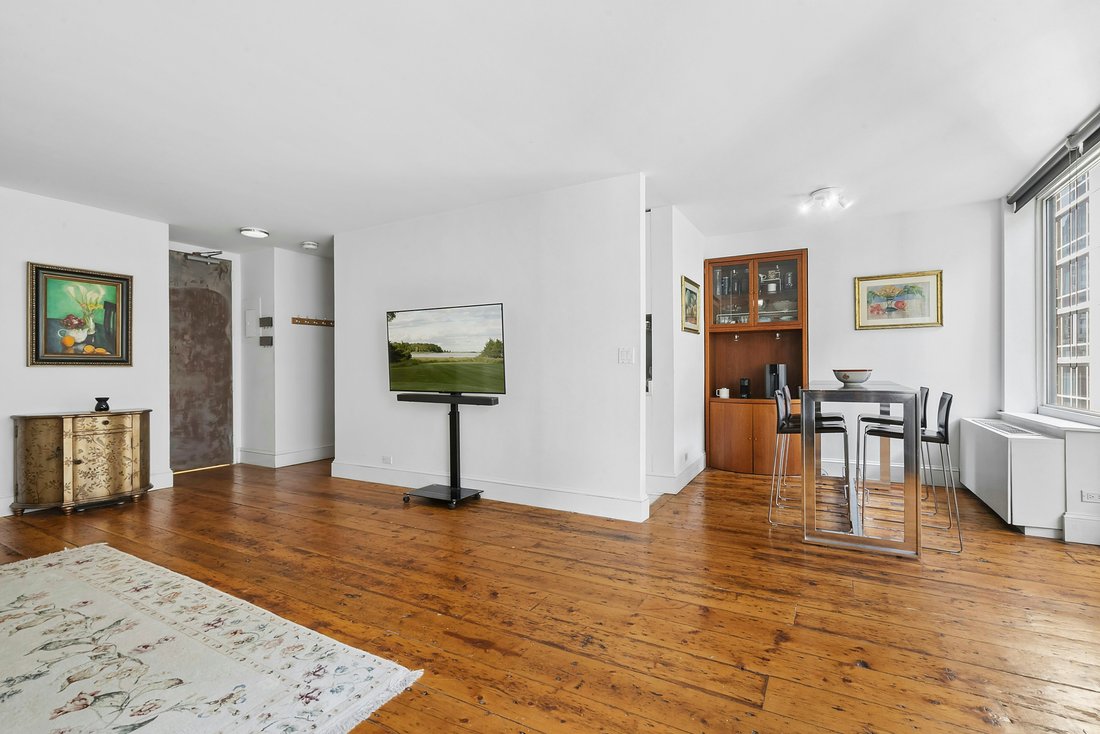 Condo in New York, New York, United States 2 - 17822530