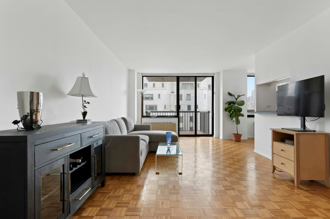 Condo in New York, New York, United States 2 - 17734677