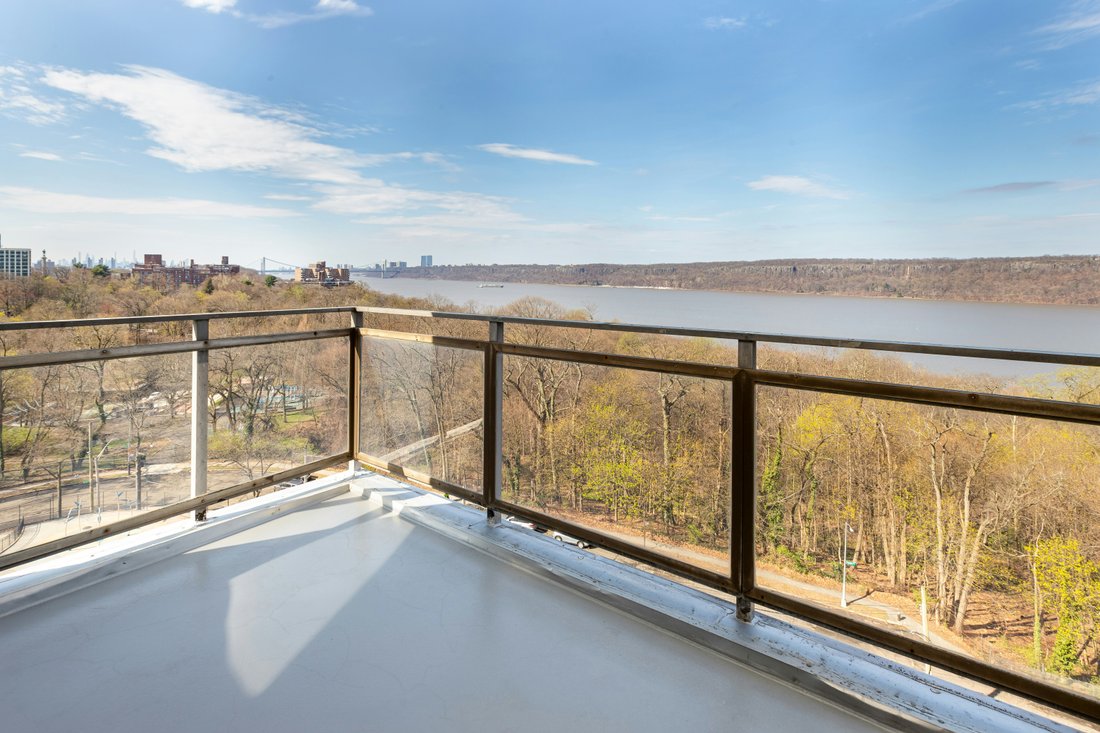 Co Op in New York, New York, United States 2 - 17687190